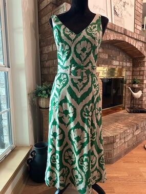 Green and Cream V-Neck Belted Midi Dress